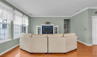 5 Minot Light Ct, Barnegat, NJ 08005
