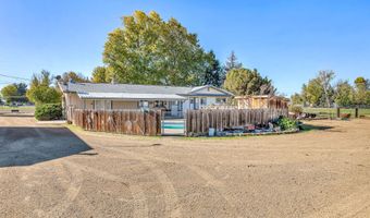 778 W Justice Rd, Central Point, OR 97502