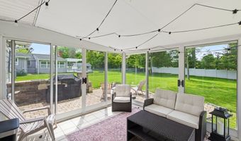 1264 Columbus Cir N, Ashland, OH 44805