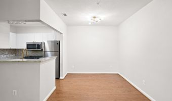 20322 BEECHWOOD Ter 301, Ashburn, VA 20147