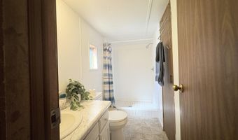 13820 N Adams Rd, Addison, MI 49220