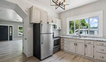 332 Arthur St, American Falls, ID 83211