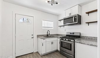 107 W 11TH St, Casa Grande, AZ 85122
