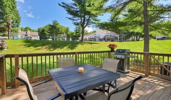 11 Watch Hill Cir 11, Cromwell, CT 06416