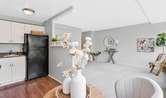 1210 N TAFT St 909, Arlington, VA 22201