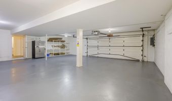 6337 LENOX Rd, Bethesda, MD 20817