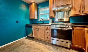 2923 Buena Vista Ave, Alton, IL 62002