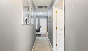 5 Brentwood Dr, Bayville, NJ 08721
