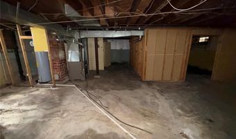 1548 Highland Ave, Alton, IL 62002