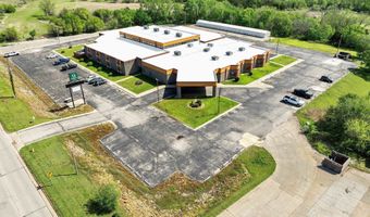 3232 N Summit St, Arkansas City, KS 67005