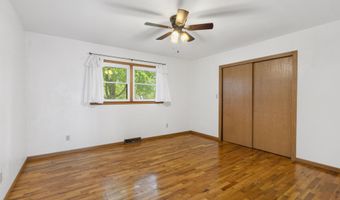 300 S High Ave, Ash Grove, MO 65604