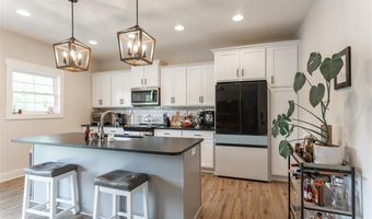 6512 Summer Shade Cir, Alvaton, KY 42122