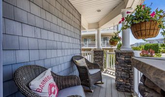 21 W Magnolia Ave, Beach Haven, NJ 08008