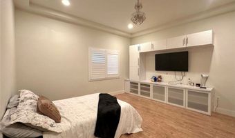 646 S Courson Dr, Anaheim, CA 92804