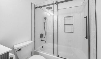11304 SOUTHLAKES Dr, Bowie, MD 20721