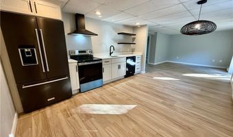 280 W Reach Dr, Jamestown, RI 02835