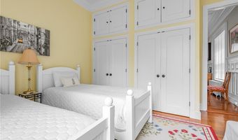 90 Rhode Island Ave 2, Newport, RI 02840