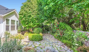 20820 YOSEMITE St, Aurora, OR 97002