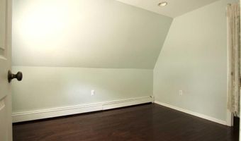 6 Cottage Pl, Allendale, NJ 07401