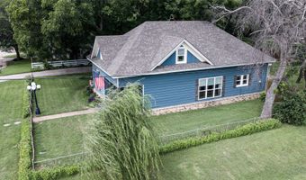 200 S Crane St, Alvord, TX 76225