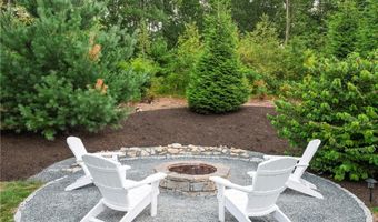 121 Stillwater Rd, Smithfield, RI 02917