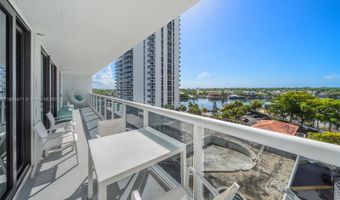 20505 E Country Club Dr 736, Aventura, FL 33180
