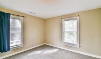 138 SW 100th St, Augusta, KS 67010