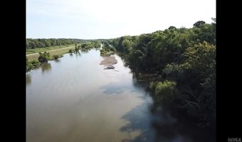 888 Lunsford St, Bay, AR 72411
