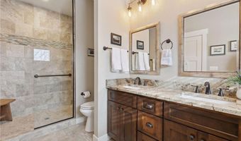 15653 Cobblestone Lake Pkwy, Apple Valley, MN 55124