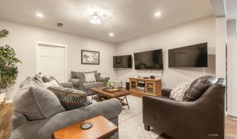 4 Maple Grove Way, Athens, OH 45701