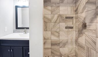 1773 KING JAMES Dr, Alabaster, AL 35007