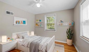 9301 Leona Ct, Affton, MO 63123