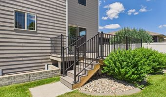 812 S 5th Ave, Brandon, SD 57005