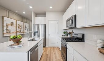 4739 N Valdai Ct, Aurora, CO 80019