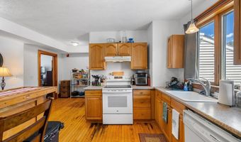14-16 18 Friend St, Amesbury, MA 01913