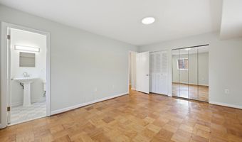 10643 WEYMOUTH St 101, Bethesda, MD 20814