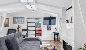 2041 N Beverly Glen Blvd, Los Angeles, CA 90077