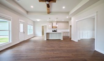10581 W Miller Sardis Rd, Bauxite, AR 72011
