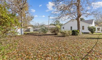 513 N East St, Abbeville, LA 70510