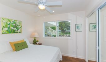 437 Kawailoa Rd, Kailua, HI 96734