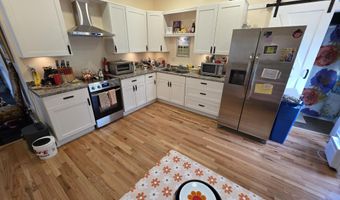 47 Granite St, Barre, VT 05641