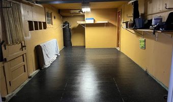 693 Edgewater Dr, Amherst, NY 14228
