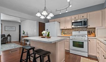 3300 N RANKIN St, Appleton, WI 54911