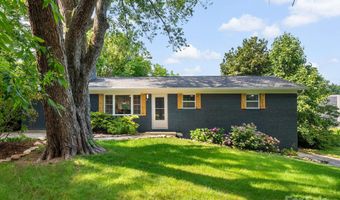 28 Pine Ln, Asheville, NC 28806