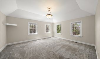 875 Cascades Dr, Aurora, OH 44202