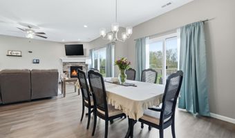 5329 Greyson Heights Dr, Auburn, IN 46706