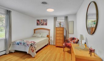 6 Beechwood Cir, Cromwell, CT 06416