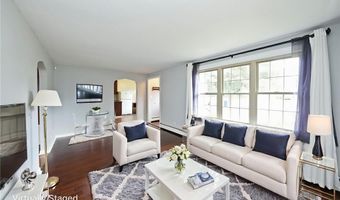 236 N Harvest St, Amherst, NY 14221