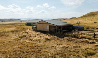 500 TW Rd, Buffalo, WY 82834