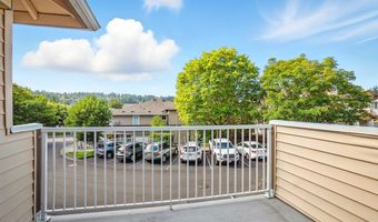 14705 SW SANDHILL Loop 203, Beaverton, OR 97007